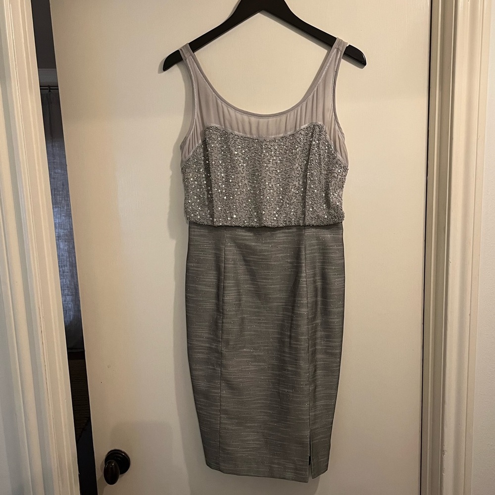 Kay Unger beaded sequin silk shimmer sheath dress
